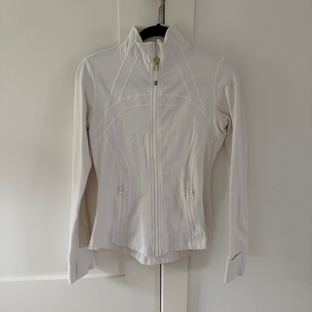 Lululemon Define Women's White Jacket with Gold Zipper detail